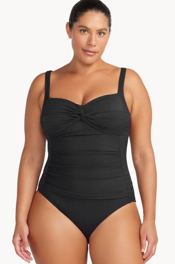 Aria Botticelli One Piece