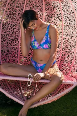 Hot Tropics Moulded Tri