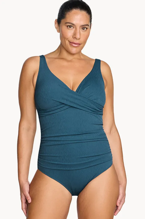 Minque Delacroix One Piece