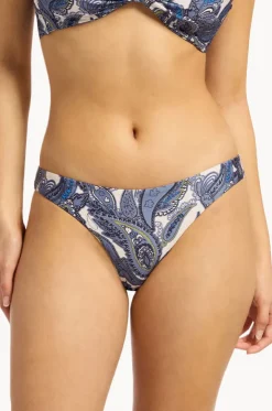 Oasis Paisley Hipster