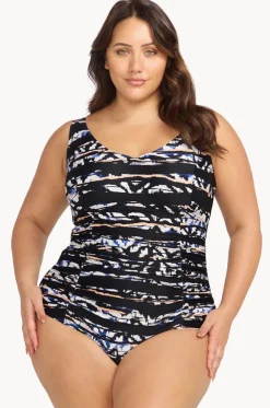 Provenance Raphael E/F Cup One Piece