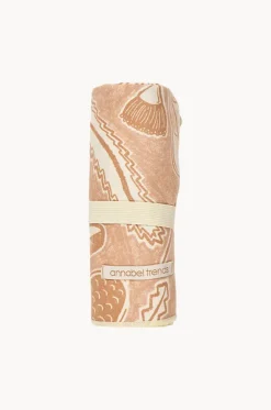 Trailing Natives Sand Free Towel